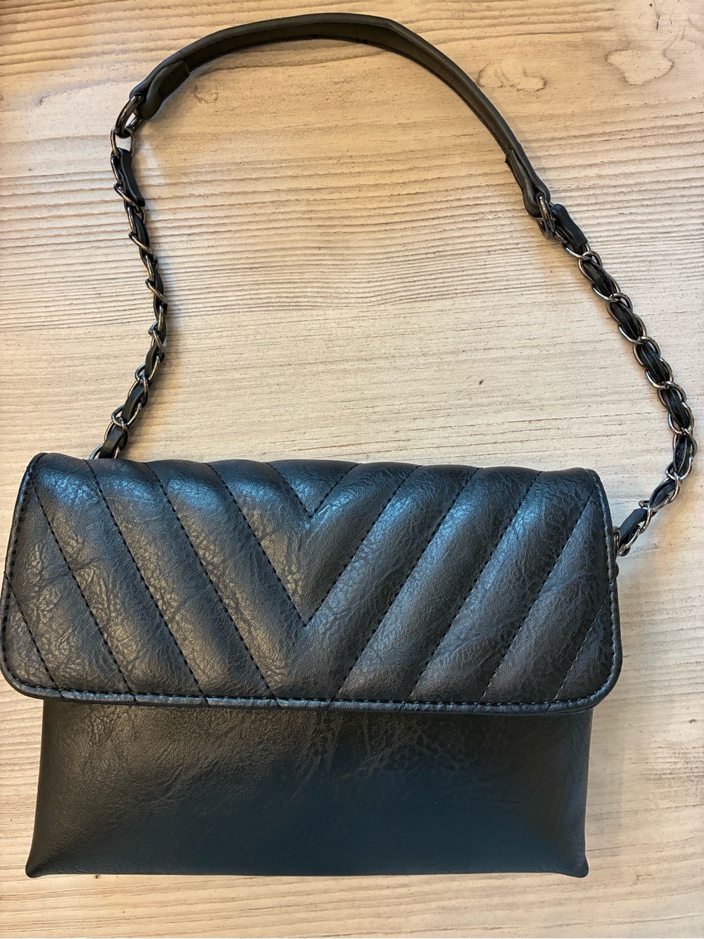 Sam & Hadley Black Quilted Convertible Crossbody Shoulder Bag